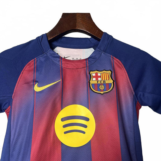 Barcelona 25/26 Nike Kids Home Kit - Inc Socks