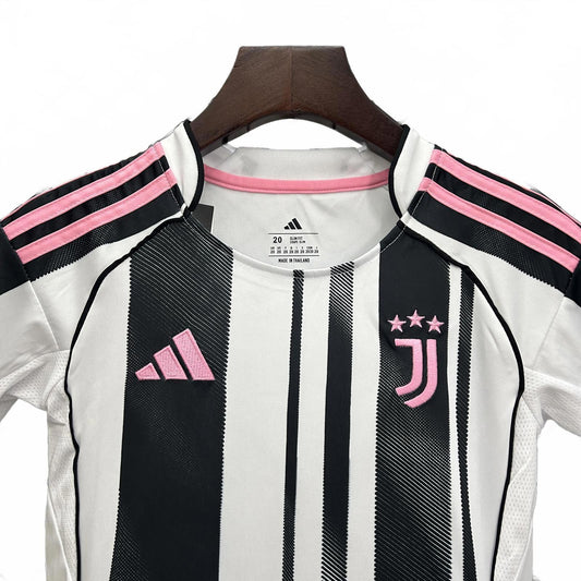 Juventus FC Adidas 25/26 Kids Home Kit - Inc Socks