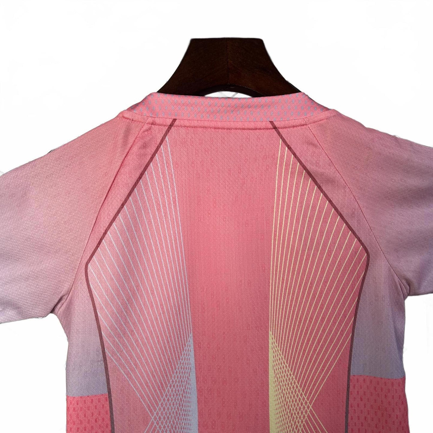 Barcelona 25/26 Nike Kids Kit - Pale Pink - Inc Socks