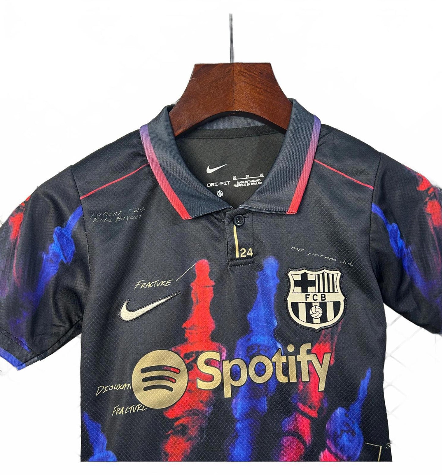 Barcelona 25/26 Nike Concept Kids Kit - Inc Socks