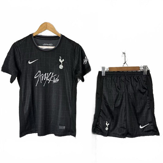 Tottenham Hotspur Nike x Stray Kids Junior Kit - Size 16 - 2/4 Years - Inc Socks