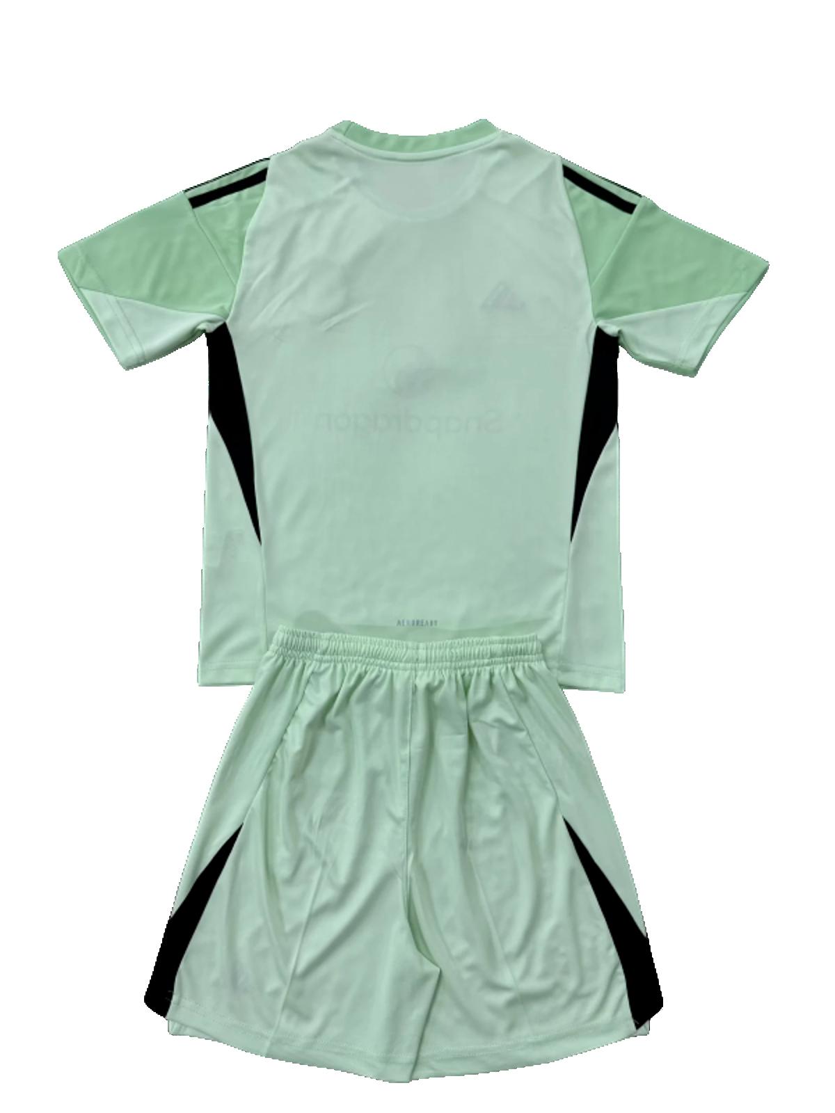 Manchester United 25/26 Kids Goalkeeper Kit - Green - Inc Socks