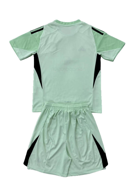 Manchester United 25/26 Kids Goalkeeper Kit - Green - Inc Socks