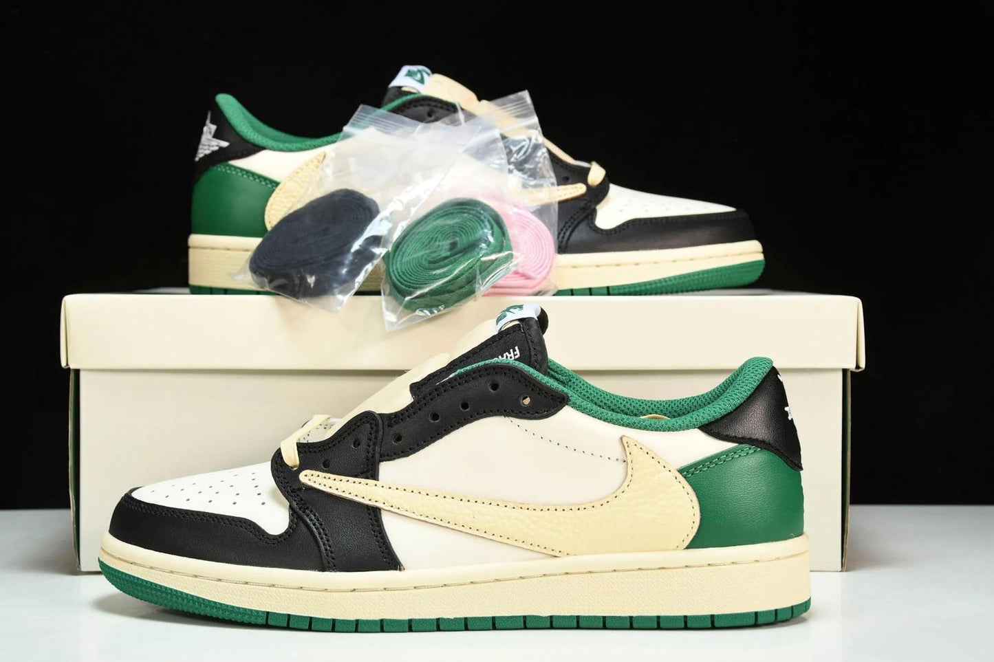 Travis Scott x AJ1 Low x Fragment Design ‘Pine Green’