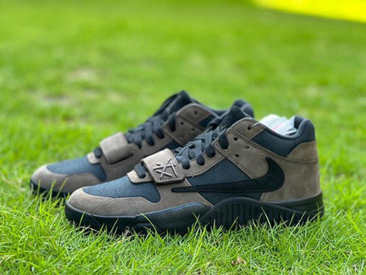 Travis Scott x Nike Air Jordan Jumpman Jack TR Sneakers - Size 10