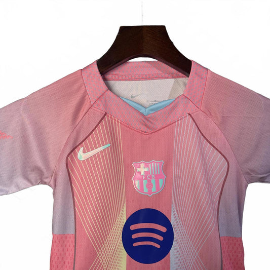 Barcelona 25/26 Nike Kids Kit - Pale Pink - Inc Socks