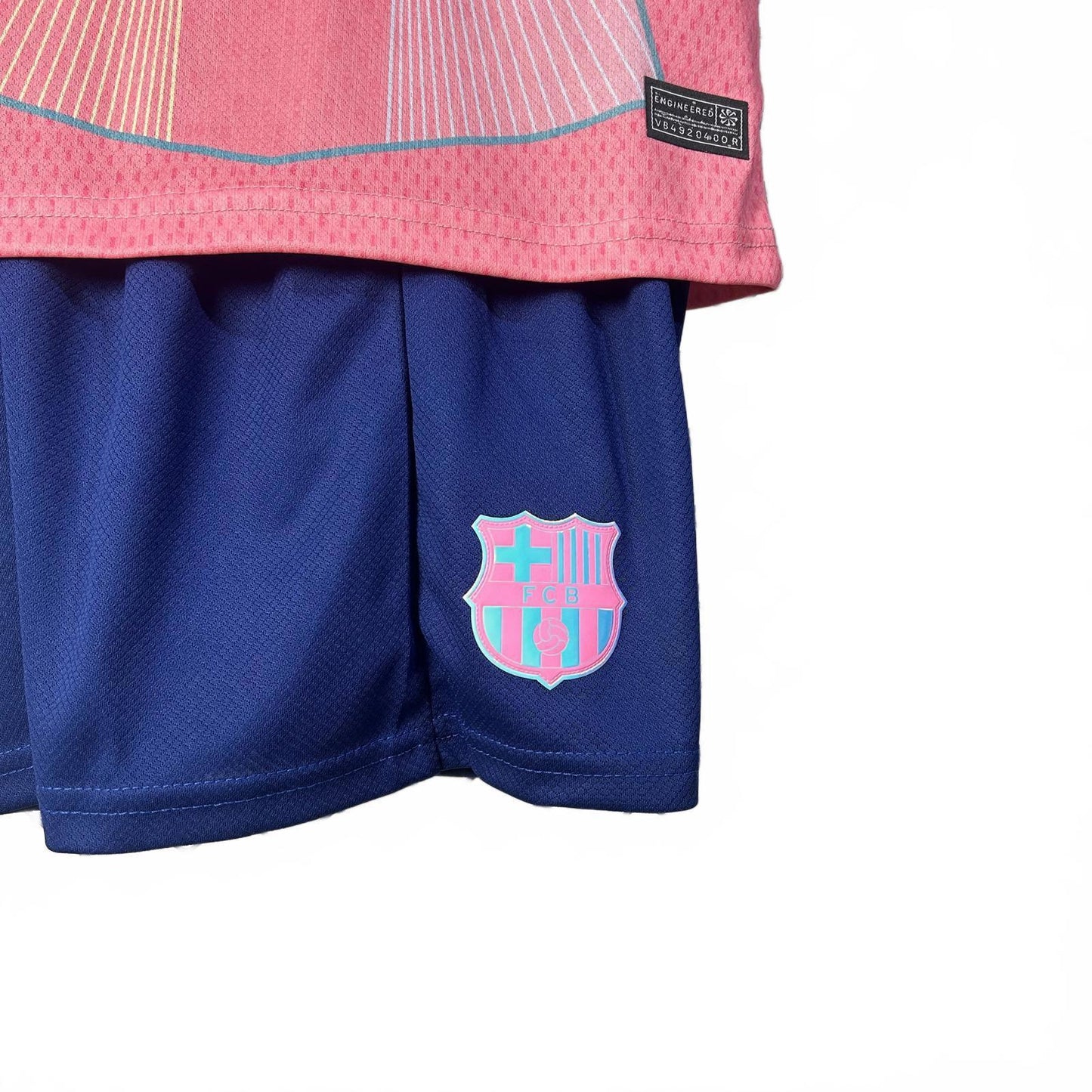 Barcelona 25/26 Nike Kids Kit - Pale Pink - Inc Socks