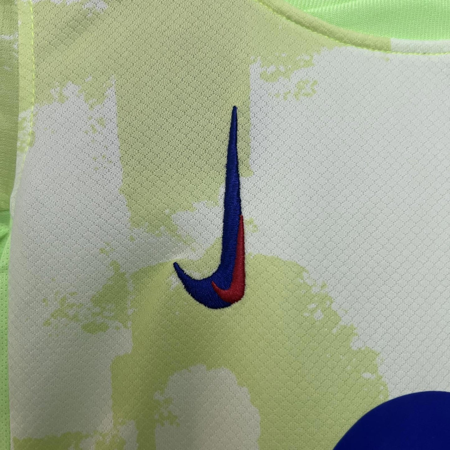 Barcelona 25/26 Nike Kids Kit - Neon Green - Inc Socks