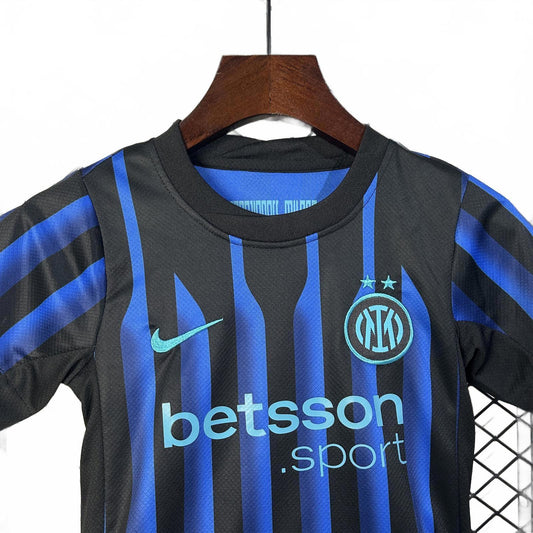 Inter Milan Nike 25/26 Kids' Home Kit - Inc Socks