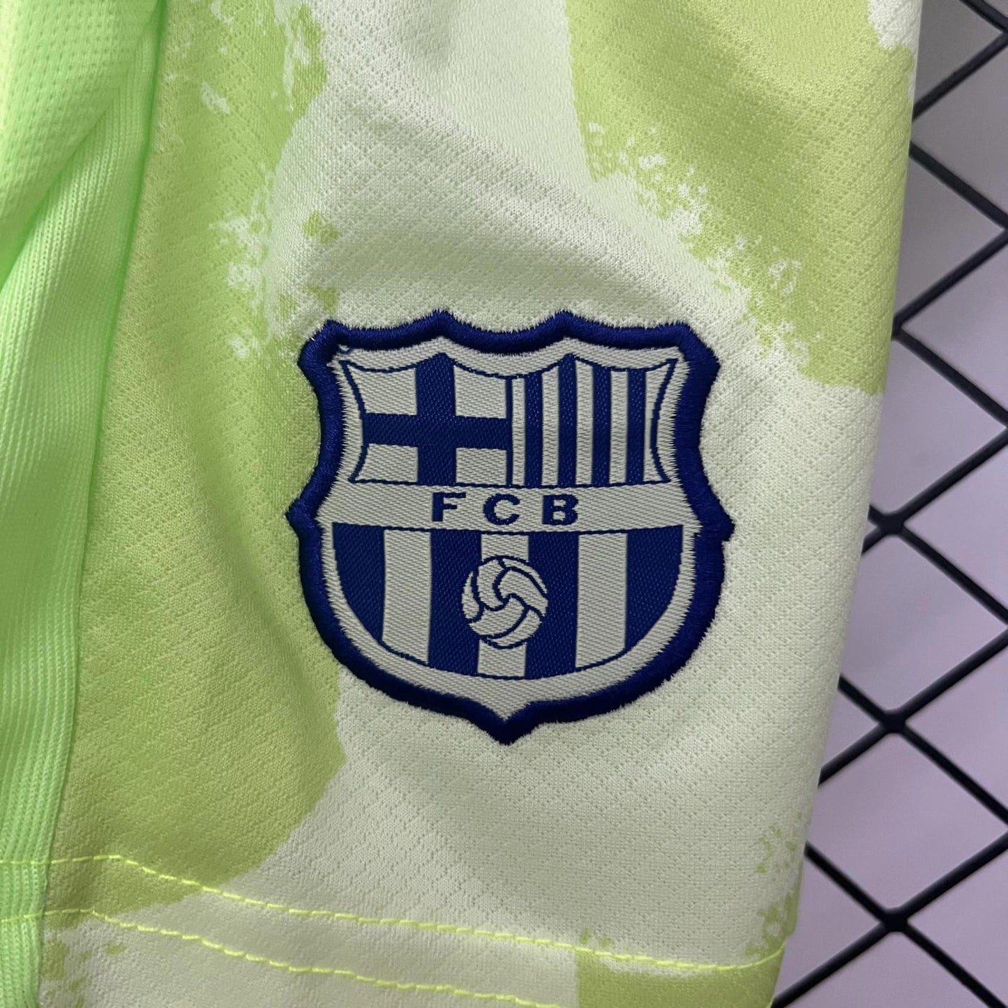 Barcelona 25/26 Nike Kids Kit - Neon Green - Inc Socks