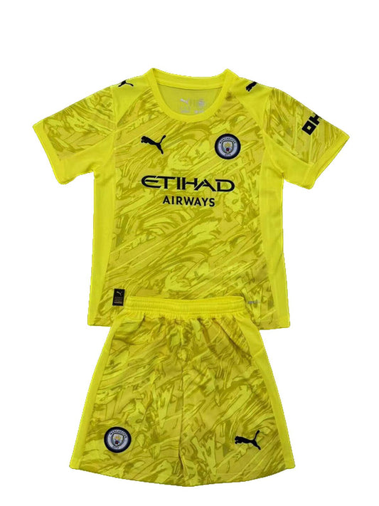 Manchester City 25/26 Puma Kids Goalkeeper Kit - Yellow - Inc Socks