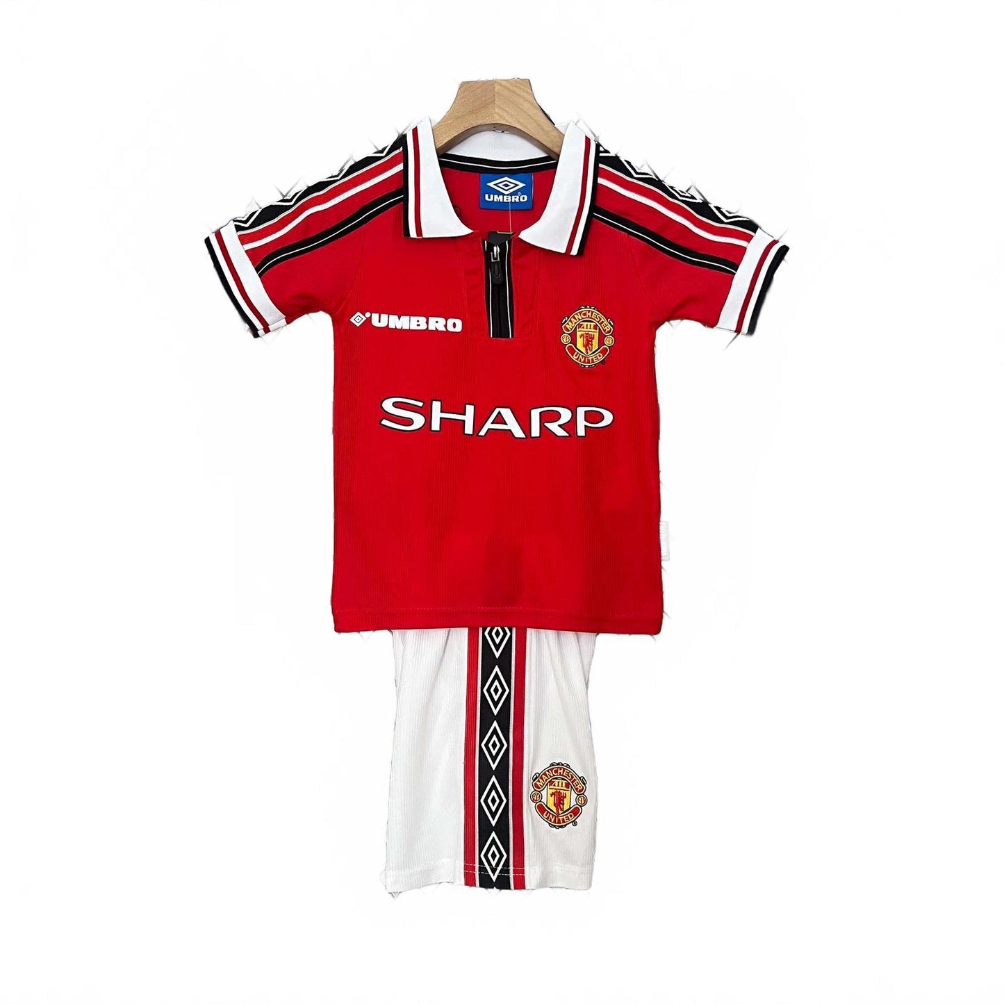 Manchester United 98/99 Umbro Kids Home Kit - Red - Inc Socks