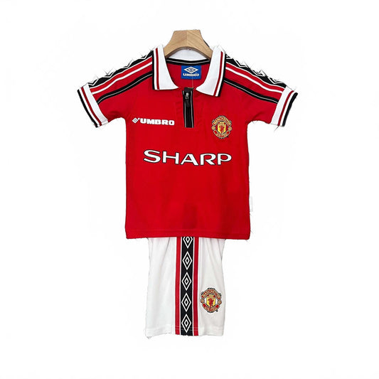 Manchester United 98/99 Umbro Kids Home Kit - Red - Inc Socks