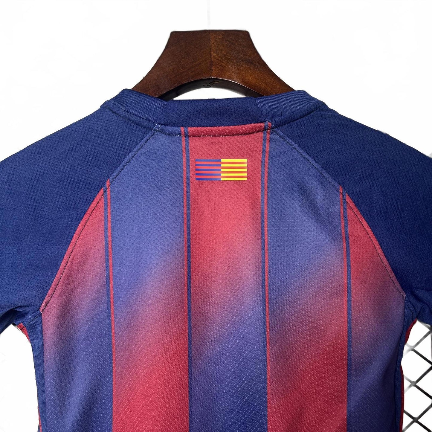 Barcelona 25/26 Nike Kids Home Kit - Inc Socks