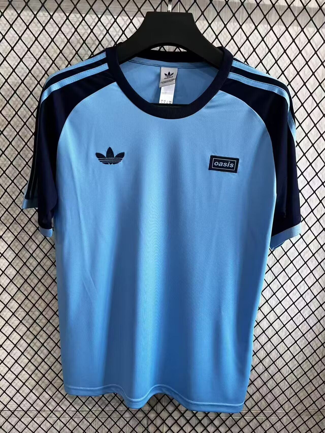 Adidas X Oasis 25/26 Band Football Jersey - Red/Blue