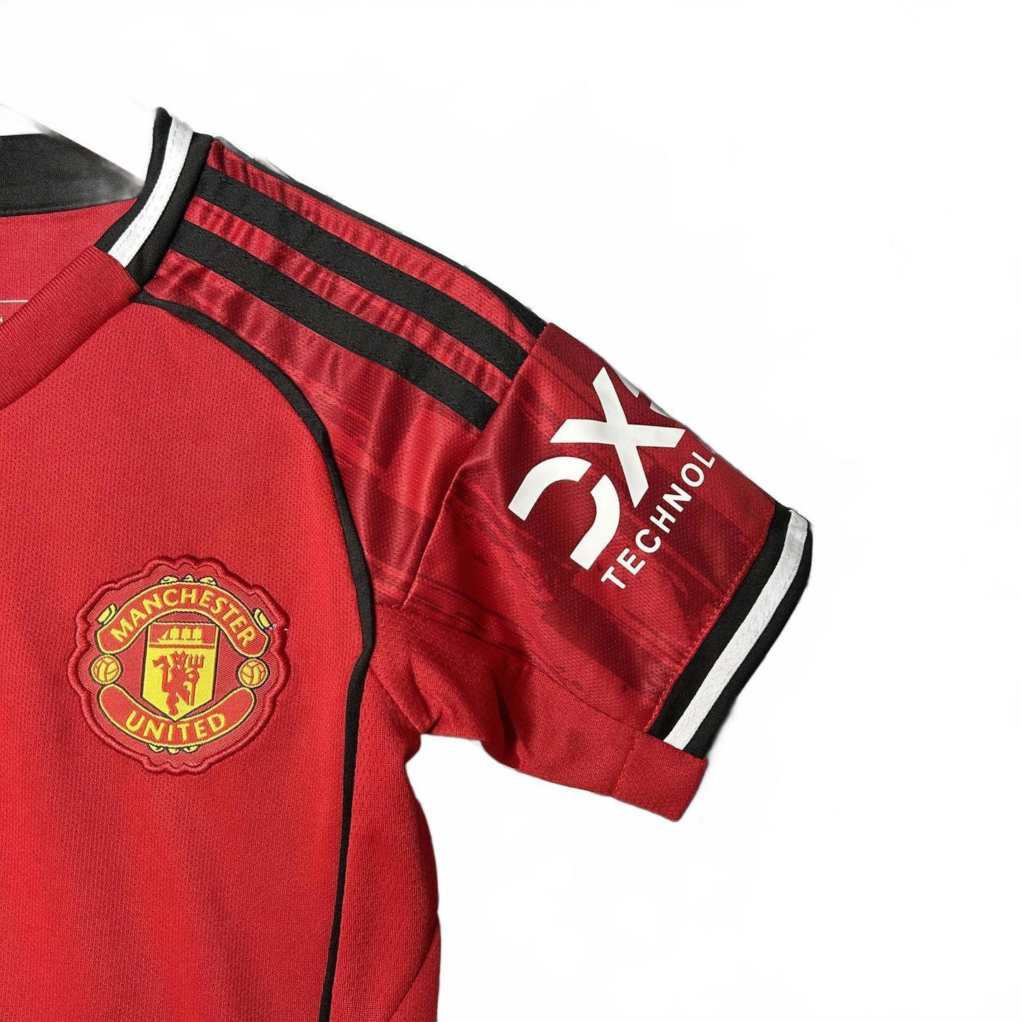 Manchester United 25/26 Adidas Kids Home Kit - Inc Socks