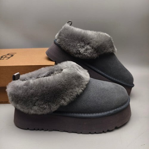 UGG Women’s Grey Fur Lined Platform Slippers – Cozy Winter Style